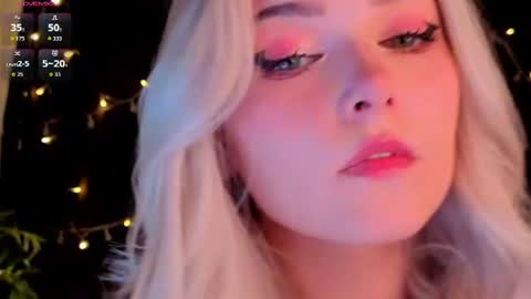Snapshot of teapartyalice chatting on 06-20-26, 04:04 Alice online show from 06-20-26, 04:04