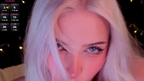 Snapshot of teapartyalice chatting on 06-30-26, 04:13 Alice online show from 06-30-26, 04:13