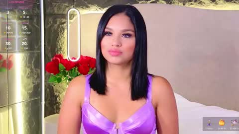 Snapshot of teasealicious chatting on 10-21-25, 07:25 Bruna online show from 10-21-25, 07:25