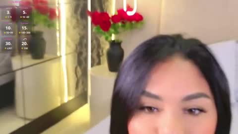 Snapshot of teasealicious chatting on 11-04-25, 03:22 Bruna online show from 11-04-25, 03:22