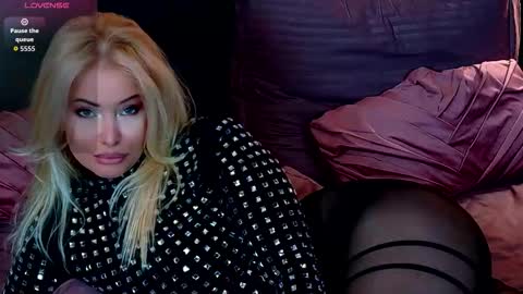 teasingjulianna online show from 01-18-26, 03:32