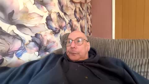 Mark online show from 02-22-26, 02:04