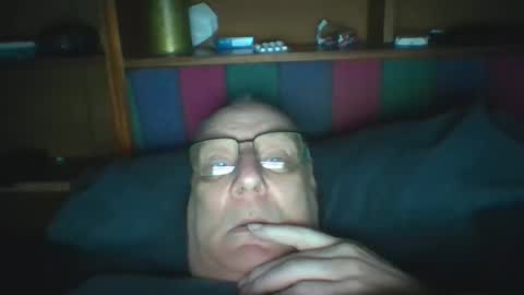 Mark online show from 05-18-26, 06:41