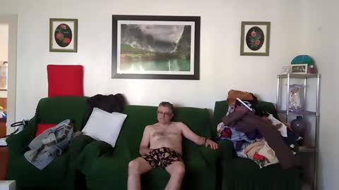 Theodore online show from 01-12-25, 06:39