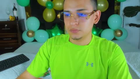 Snapshot of teddy_cowboy chatting on 03-11-25, 05:27 Follow me on Twitter boys ryder and instagram teddyscoot 12 online show from 03-11-25, 05:27