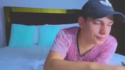 Snapshot of teddy_cowboy chatting on 09-18-25, 10:01 Follow me on Twitter boys ryder and instagram teddyscoot 12 online show from 09-18-25, 10:01