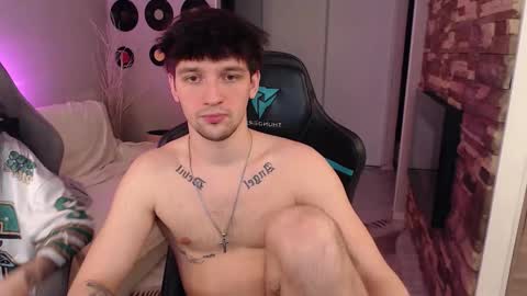 Snapshot of teddy_mode chatting on 03-06-26, 12:18 Teddy online show from 03-06-26, 12:18