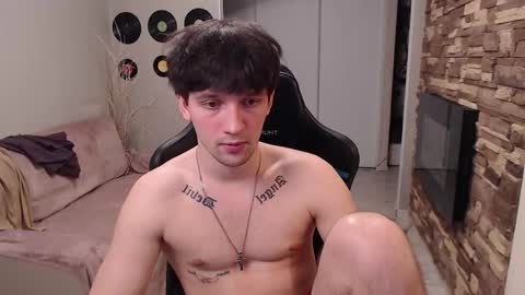 Snapshot of teddy_mode chatting on 03-25-26, 06:25 Teddy online show from 03-25-26, 06:25