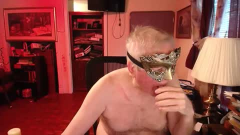 Snapshot of teddybear196087 chatting on 10-26-25, 02:01 teddybear196087 online show from 10-26-25, 02:01