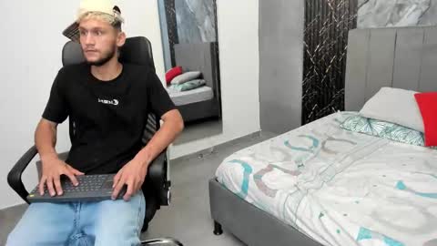 Tedy online show from 03-06-26, 08:38