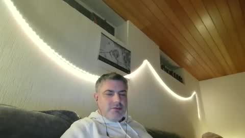 Snapshot of teeforyou chatting on 12-15-24, 01:46 Peter online show from 12-15-24, 01:46