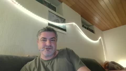 Snapshot of teeforyou chatting on 01-18-25, 09:02 Peter online show from 01-18-25, 09:02