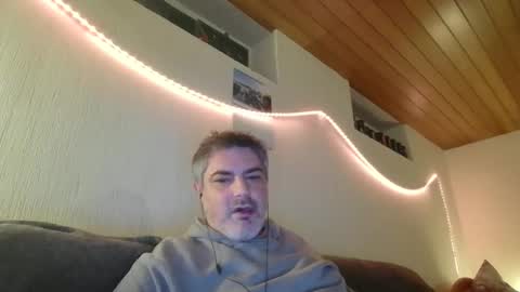 Snapshot of teeforyou chatting on 02-05-25, 04:16 Peter online show from 02-05-25, 04:16