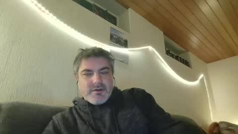 Snapshot of teeforyou chatting on 02-17-25, 10:03 Peter online show from 02-17-25, 10:03