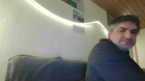 Snapshot of teeforyou chatting on 03-04-25, 10:16 Peter online show from 03-04-25, 10:16