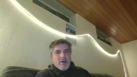 Snapshot of teeforyou chatting on 03-05-25, 01:21 Peter online show from 03-05-25, 01:21