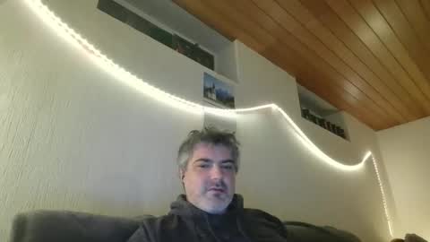 Snapshot of teeforyou chatting on 03-08-25, 08:25 Peter online show from 03-08-25, 08:25