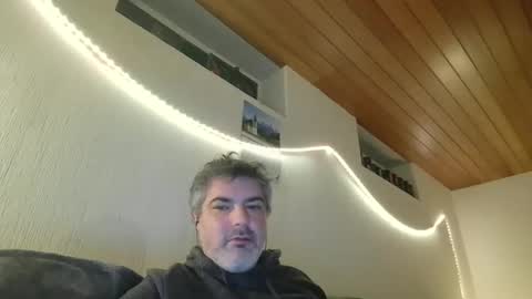 Snapshot of teeforyou chatting on 03-09-25, 02:29 Peter online show from 03-09-25, 02:29