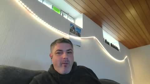 Snapshot of teeforyou chatting on 03-12-25, 07:24 Peter online show from 03-12-25, 07:24