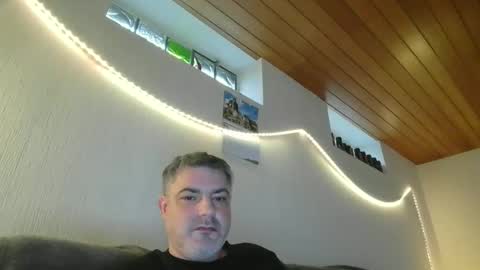 Snapshot of teeforyou chatting on 03-12-25, 04:35 Peter online show from 03-12-25, 04:35