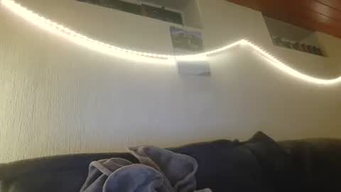 Snapshot of teeforyou chatting on 09-24-25, 05:49 Peter online show from 09-24-25, 05:49