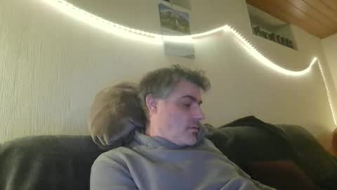 Snapshot of teeforyou chatting on 11-07-25, 07:14 Peter online show from 11-07-25, 07:14