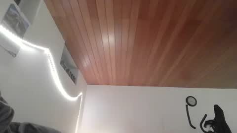 Snapshot of teeforyou chatting on 11-08-25, 07:23 Peter online show from 11-08-25, 07:23