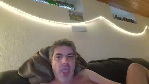 Snapshot of teeforyou chatting on 11-09-25, 07:28 Peter online show from 11-09-25, 07:28