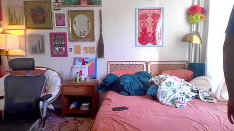 Snapshot of teethirstrap chatting on 12-22-24, 06:15 teethirstrap online show from 12-22-24, 06:15