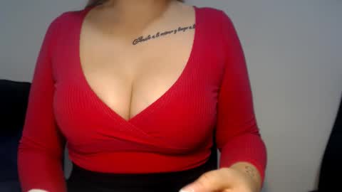 Teeyara  online show from 10-14-25, 06:20