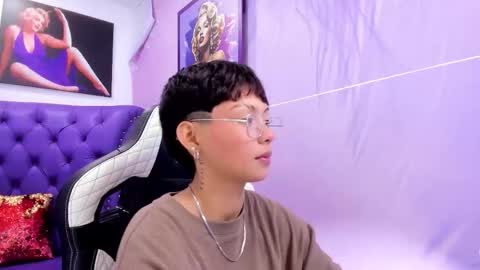 Stefani  online show from 09-25-25, 11:47