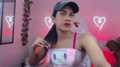 Snapshot of tefy_bratz chatting on 02-05-25, 01:54 tefy_bratz online show from 02-05-25, 01:54