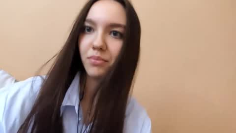 Snapshot of teganmeiser chatting on 10-26-25, 12:00 Kimi online show from 10-26-25, 12:00