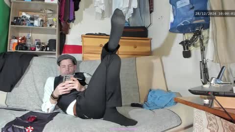 Snapshot of telepaticman chatting on 12-28-24, 08:58 Virg Lszl online show from 12-28-24, 08:58