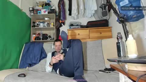 Snapshot of telepaticman chatting on 12-31-24, 10:48 Virg Lszl online show from 12-31-24, 10:48