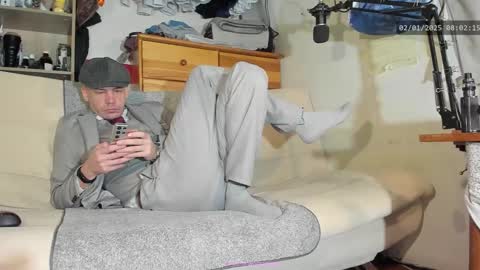 Snapshot of telepaticman chatting on 01-02-25, 07:01 Virg Lszl online show from 01-02-25, 07:01