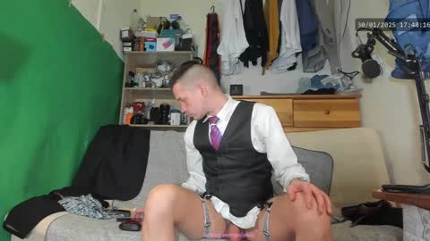 Snapshot of telepaticman chatting on 01-30-25, 04:45 Virg Lszl online show from 01-30-25, 04:45