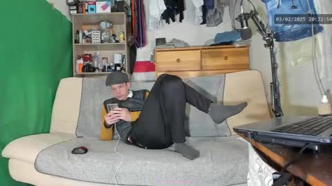 Snapshot of telepaticman chatting on 02-03-25, 07:21 Virg Lszl online show from 02-03-25, 07:21