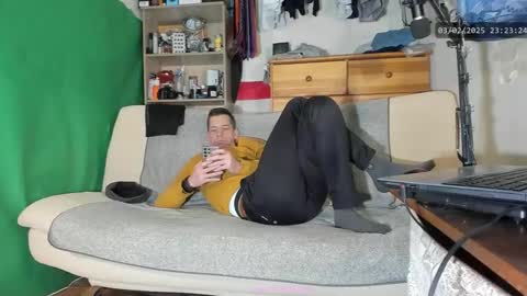 Snapshot of telepaticman chatting on 02-03-25, 10:21 Virg Lszl online show from 02-03-25, 10:21
