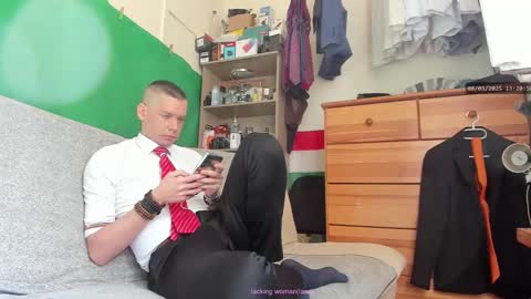 Snapshot of telepaticman chatting on 03-08-25, 12:20 Virg Lszl online show from 03-08-25, 12:20