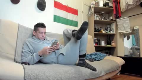 Virg Lszl online show from 12-18-25, 07:14