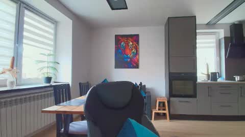 Amazing SALOME online show from 10-23-25, 08:57