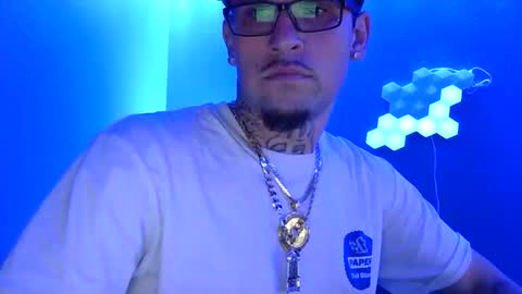 Snapshot of tempsnasty chatting on 11-09-25, 05:44 tempsnasty online show from 11-09-25, 05:44