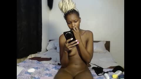 tempting_vibe online show from 05-04-26, 05:53