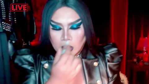 Snapshot of temptress_cocoxxx chatting on 03-07-26, 05:37 Mistress Coco online show from 03-07-26, 05:37