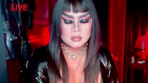 Snapshot of temptress_cocoxxx chatting on 03-11-26, 10:38 Mistress Coco online show from 03-11-26, 10:38