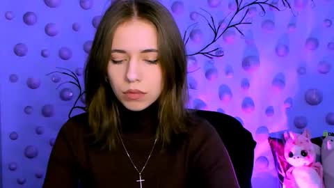 Snapshot of tender_louise chatting on 03-11-26, 11:05 ur Louise online show from 03-11-26, 11:05