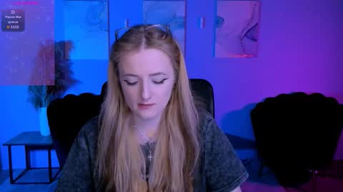 Snapshot of tender_louise chatting on 03-24-26, 08:25 ur Louise online show from 03-24-26, 08:25