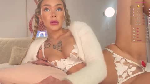 Snapshot of tenderiris chatting on 10-21-25, 03:29 tenderiris online show from 10-21-25, 03:29