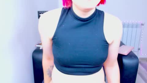 Kira online show from 09-30-25, 12:21